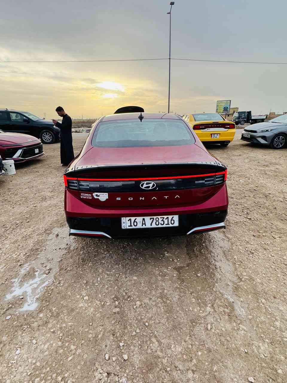 هونداي سوناتا موديل 2024 

مرقم شهداء قادسيه 
وكاله عامه للمشتري. 
الضرر جدا بسيط صبغ باب خلفي فقط بدون ارباك او صور الضرر مرفقه بل منشور 
مكينه 2500
السعر 195
العنوان المثنى الرميثه معرض اثير الجياشي
التواصل وات ساب او اتصال
☎️ 
***********
