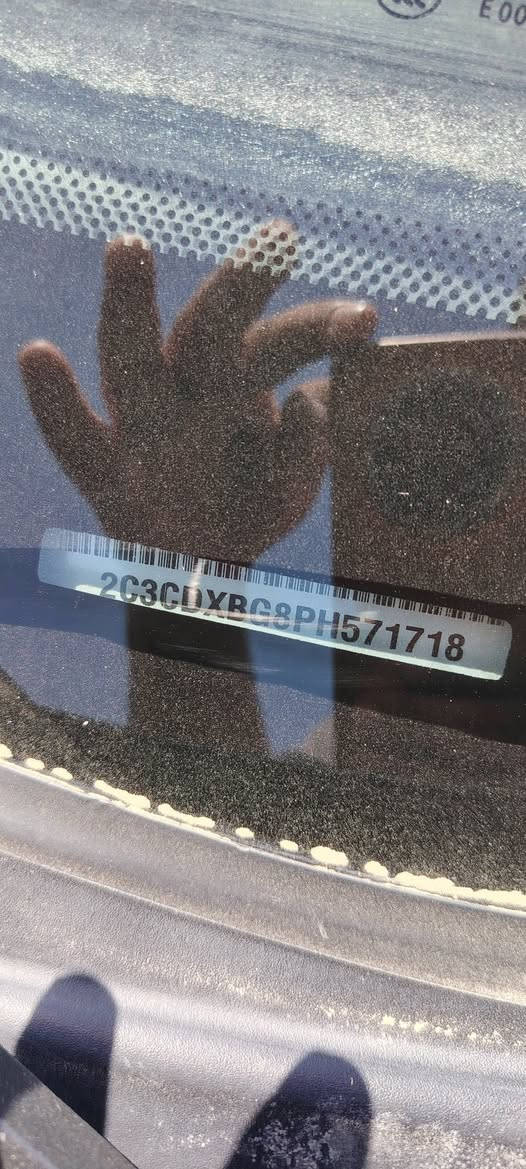 2023 اصل
6 S
 بسمي رقم اربيل
سعر 170
صور الحادث موجوده 
مكان السيارة ديوانية غماس

***********
