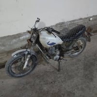 دراجه للبيع سعرها 100,000) 07726439117