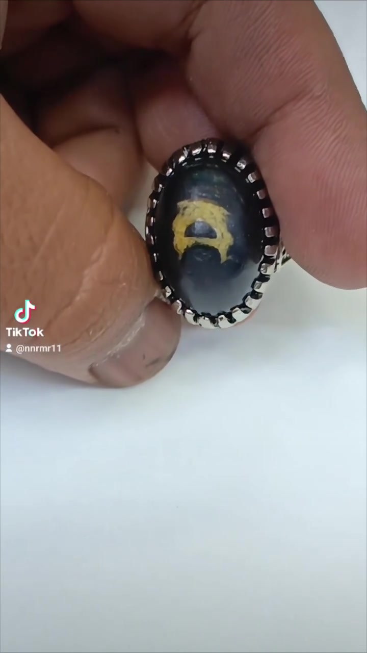 داودي مصور معمم قديمه كلش
طاقه وروحانيته كلش عاليه وقويه حجر يمني
***********
