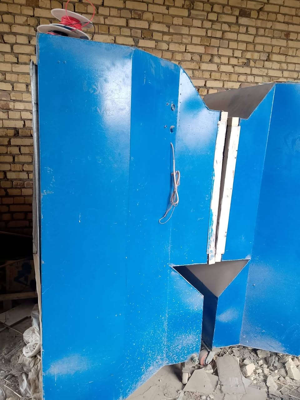 السلام عليكم مبردات 2للبيع
السعر 700 مكاني ذي قار سوق الشيوخ ***********
