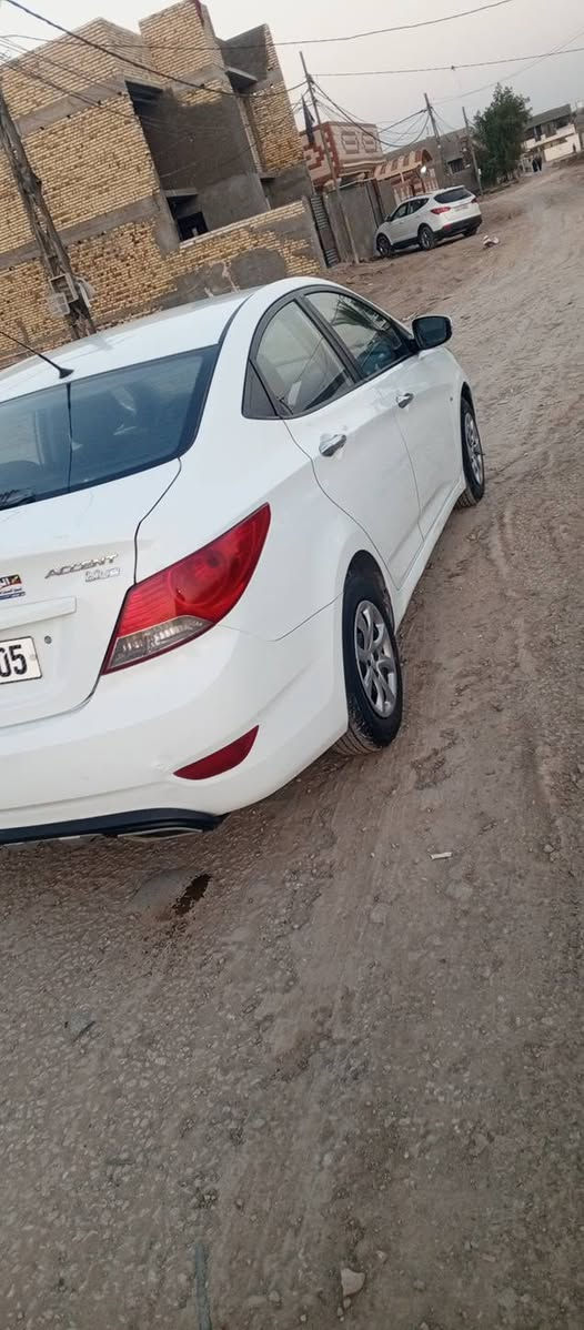 سلام عليكم 
اكسند 2012 خليجي 
مكينه 1600  جديده
مكينه كير كفاله
تبريد تدفه كهربايات كله شغاله
بيج فقط جاملغ مبدل بدون دواخل
رقم بابل دولي باسمي 
 غرفته شركه شاشه تحكم مري 
مكان بابل  ***********
سعر95 وبيه مجال
