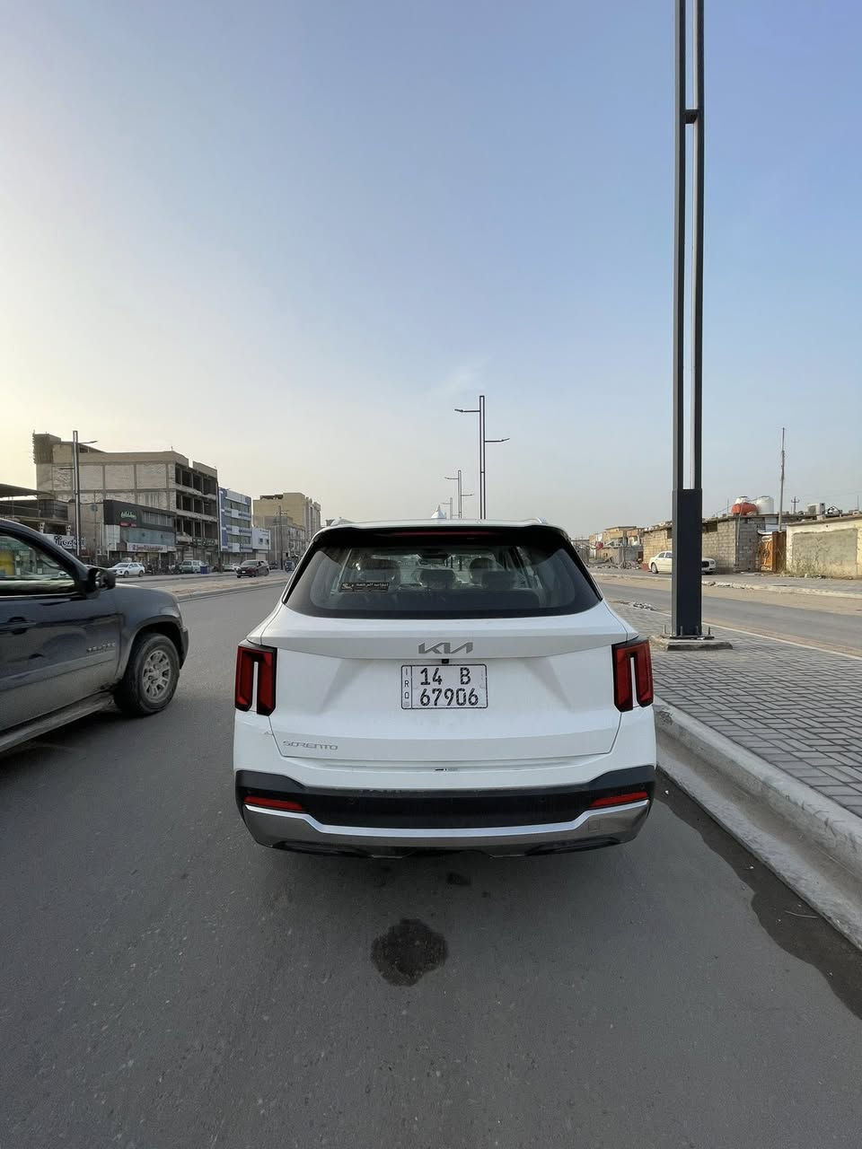 سورينتو2025 خليجي
المحرك: 4 سلندر 2.5 لتر 
ماشية8الاف  
ناقل الحركة: أوتوماتيك 6  سرعاتداتا شو
أمامية LED بالكامل
حساسات أمامية + خلفية
مرايا جانبية كهربائية مع إشارات
دخول ذكي وتشغيل بصمة
اوتو هولد 
تحكمات ستيرن 
صندوق كهرباء 
بدون فتحة سقف 
المقاعد كهربائية
تكييف ثلاث قطع 
شاشة وسطية
شاشة عدادات رقمية 12.3 
نظام صوت 6 سماعات
شاحن لاسلكي
إضاءة داخلية Ambient Light
6 وسائد هوائية
مانع انزلاق ABS + ESP
مثبت سرعة 
نظام النقطة العمياء
كاميرا خلفية 
7 ركاب (3 صفوف
رقم بصره باسمي تحويل ثاني يوم 
الاستفسار:***********
