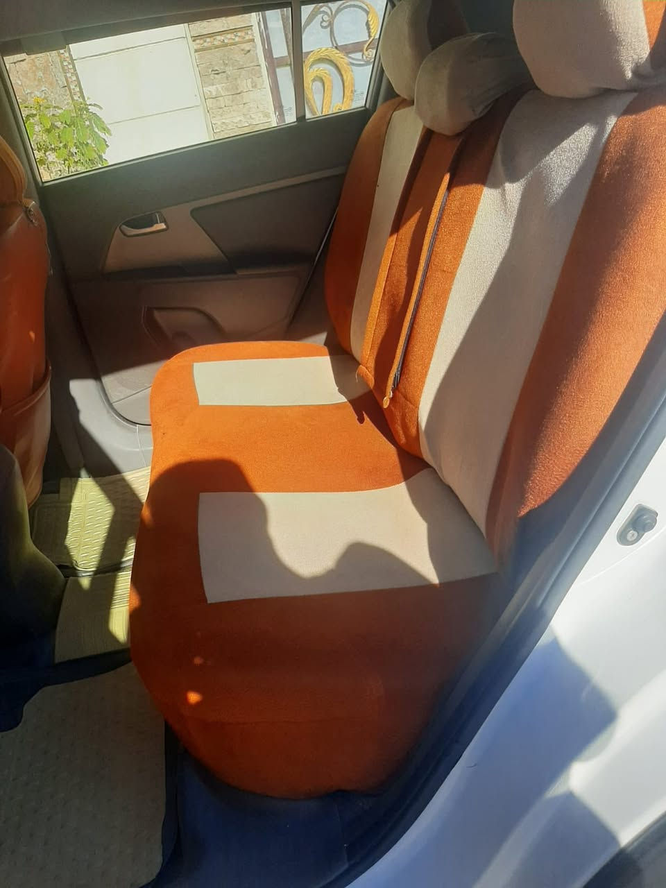 كيا سبورتج موديل 2013 وارد خليجي كفاله عامه من كلشي من داخل وخارج ومكينه وكسر السياره استخدام شخصي مال بيت 
المواصفات فول الفول فتحتين سقف (بنوراما)
تحكمات كامرات حساسات كلشي فول 
السياره رقم بصره ب اسمي سنويه جديده هزه جديده تحويل مباشر  مكانها كربلاء الي تعجبه وتخدمه اني بخدمته 
السعر 148 مجالها بسيط جداً 
السياره جديده بمعنى الكلمه 
والشراي والجناي يعرف المكفول ومال البيت شنو 
وبالعافيه عالياخذها
للاستفسار ***********
