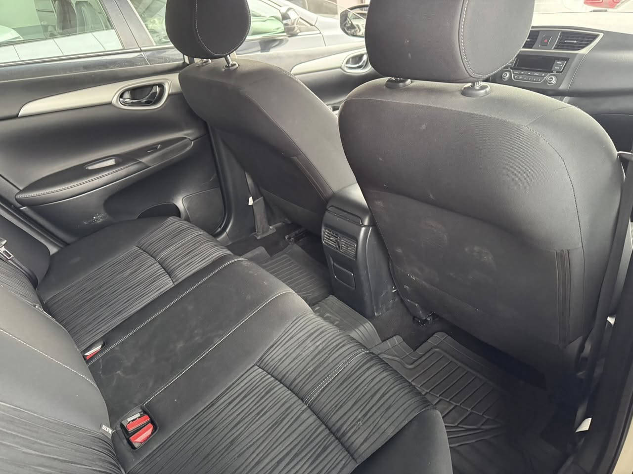 ***********
سنترا ٢٠٢٤ صيني مرقم دهوك
ماشيه ٢٣ كيلو مه تر
سياره بدون سبخ
سياره كلش نظيف 
مكان سياره دهوك 
سعر سياره ١٢٨ مجال
