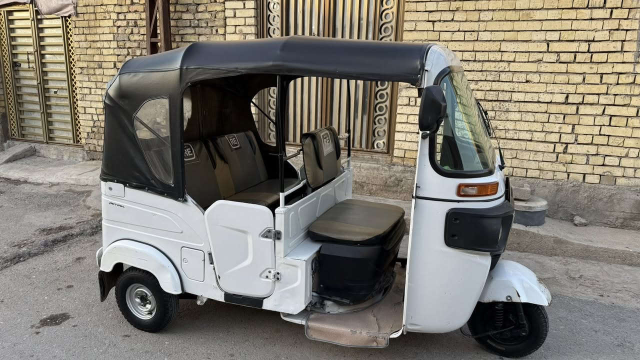 السلام عليكم تكتك البيع موديل 2021 مرقم سنويه بسمي. تحويل ثاني يوم  السعر خاص


**إذا كنت صاحب هذا الإعلان وتريد حذفه لأي سبب، رجاءا أرسل رسالة إلى الدعم الفني**