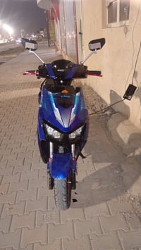 ماطور شحن جديد بالباكيت سعره 700 الف غفل ولخاطر جيتك اساعدك بشي قليل م...