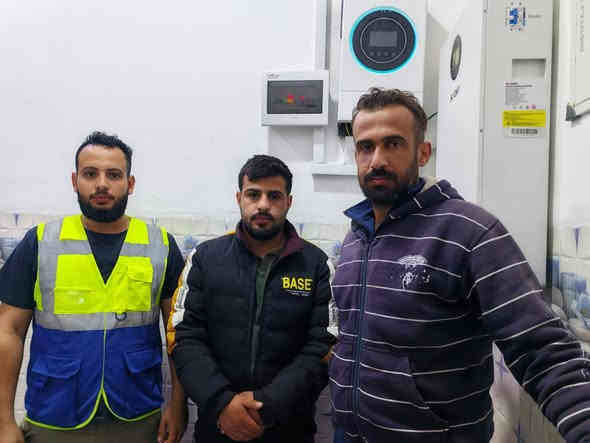 السلام عليكم
من عروض شركة الحجاب للطاقة الشمسية 

✅🌟تم تنصيبها للأخ (ساير حادي احمد ) في النميصة 📍 

              ⚡بقدرة ⚡

10-امبير نهاري ☀️
10_ امبير ليلي 🌙

✅ تظمنت المنظومة الشمسية 🔆
 
5_ألواح من شركة لونجي 615 واط 
 بقدرة توليد ⚡(2.5امبير) (مؤسسة)   
 بظمان ١٥ سنة ✅
 
2_ بطارية ليثيوم من شركة (SVOLT) 10 كيلو واط بقدرة توليد⚡10 امبير لمدة 5 ساعات ⏱️ 🛑 
بظمان 5 سنوات ✅

3 _انفيرتر من شركة (SAko) 🟢
بظمان 1سنة✅ 

☀️نقدملك هذة المنظومة مع صيانة 🛠️مجانية لمدة سنة
وظمانات حقيقية واستبدال اي عنصر تالف 👍

________________________________________
_________________________________________

🔴نعمل ليلا 🌙 مع نهار،☀️

✅غايتنا أرظاء زبائننا  الكرام ومواعيدنا معهم ⚡✅

🎉حياكم الله في شركة الحجاب للطاقة الشمسية 🎉

الهاتف للأستفسار
 
*********** الاستاذ فرحان

العنوان_الشرقاط_اسديرة_الفياض
