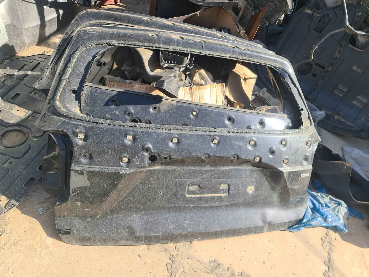 يالله تخفيضات  باب جنطه بلسايد ١٠٠ الف
باب امامي ١٥٠ الف
باب خلفي تفصيخ الوان ١٥٠ الف
بطاين جاملغ امامي بلسايد زوج ٣٠ الف
بدنه اماميه ١٢٥ الف تفصيخ
بغداد السنك شارع المسجلات ثاني بنايه على اليسار
*********** وتساب
التخفيض لمدة 3 ايام فقط
