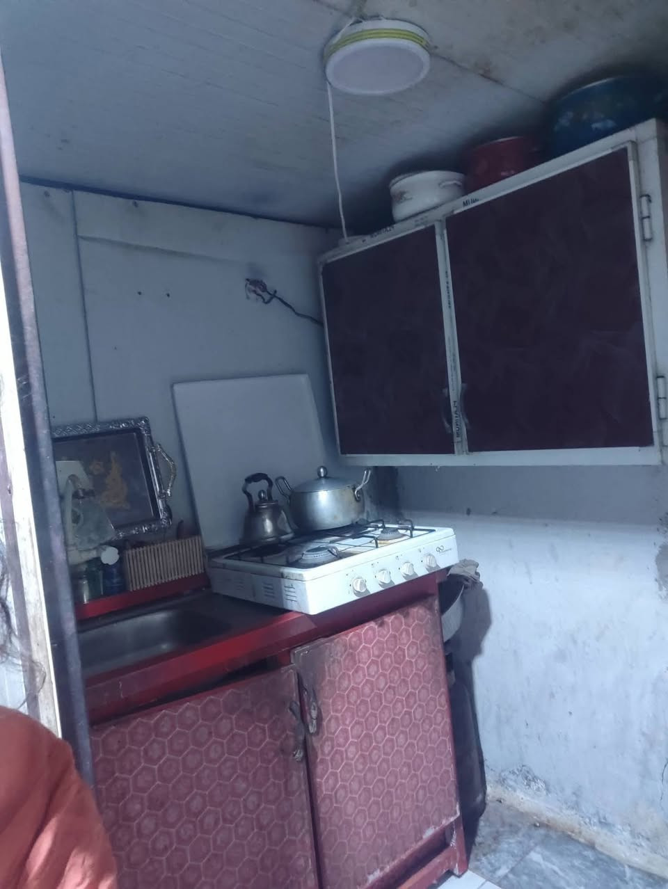 بيت تجاوز للبيع العنوان البلديات ٩ نيسان خلف شارع الجوبه يم بيوت الطابو خدمات مي مجاري تبليط بلباب نت ضوئي كهرباء خطين يعني انت والطابو سوه السعر 28 ***********
