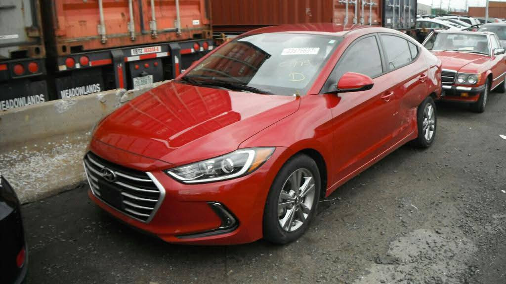 السلام عليكم
الانترا ٢٠١٧ 
رقم بغداد 11 هزه ما صاقطه 
حادثه موضح بل صور فقط  
بدون ايراباك بدون دواخل  بدون اي گلوب بل دشبول 
(ملاحضه السياره بيها قطع كلير بامريكا فقط كلير) 
بجم كبس شواصي مكفوله  
مكينه الفين دوش مكفوله 
كير اي تي بلادي مكفول 
تبريد تدفئه مكفولات 

فول مواصفات عدا الفتحه 
شاشه چبيره 
تبريد بيانو 
دتفئه كشنات 
لد ترحيب 
بصمه 
صندوك كهرباء وبصمه 
داخل بيجي 
نقطه عمياء 
كامره دواره  
صدر خلفي ومامي جديد 
تخم تاير جديد 
مشط ستيرن شرط تفصيخ بلادي اصلي 
منضومه احتراق كلها جديده من البلكات للعبوه مال بانزين مبدله اصلي 
جامه اماميه جديده  
رقم بغداد 11
السياره مال جناي بل عافيه ع الياخذه صارف عليها هواي 

سعرها ١١٢ وبيها مجال 
مكاني بغداد الرصافه 
حي اور 
تجي تكلب السياره غير ال بل منشؤر اخسر الي تريده 
علما بل سونار تطلع القطع دبل كود 
تفاصيل اكثر  اتصال او واتس اب 
***********
