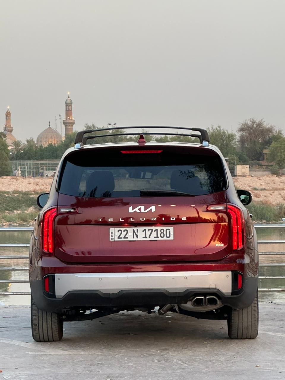 كيا
السلام عليكم 
كيا تولرايد موديل 2024 وارد امريكي 
رقم اربيل باسمي تحويل ثاني يوم
حادثها موضح بالصور بدون ايرباك
فول مواصفات 1/1 
بصمه تشغيل عن بعد
سايد بريدك بصمه
اوتو هولد او تو ستوب
بانوراما
6 سلندر كير 8 نمر
6 راكب VIP
ويل كب 20
شاشه ايباد تابلت كار بلي
ثلاث قطع تبريد
اشاير بلمري وشفط ونقطه عمياء
رادار امامي وجانبي حساسات خلفية
كشنات جلد وكهرباء وتدفئه
السعر 285 وبيها مجال
مكان السيارة الكاظمية 
للاستفسار ***********
