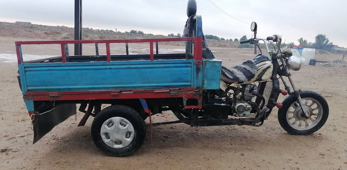 سلام عليكم ستوته البيع متيار ستوته رقم سنويه رقم قادسيه ستوته بيه راصطات بل شاصي جوه المحرك ستوته نظيفه محرك جديد تخم تاير جديد اكسن صقر ستوته شوف عينك مو تجي الهنه وتكول ماكلتلي ولمو شراي اليتعبني مكاني بابل شوملي السعر 850شراي تصل آبيك خير ودلل***********
