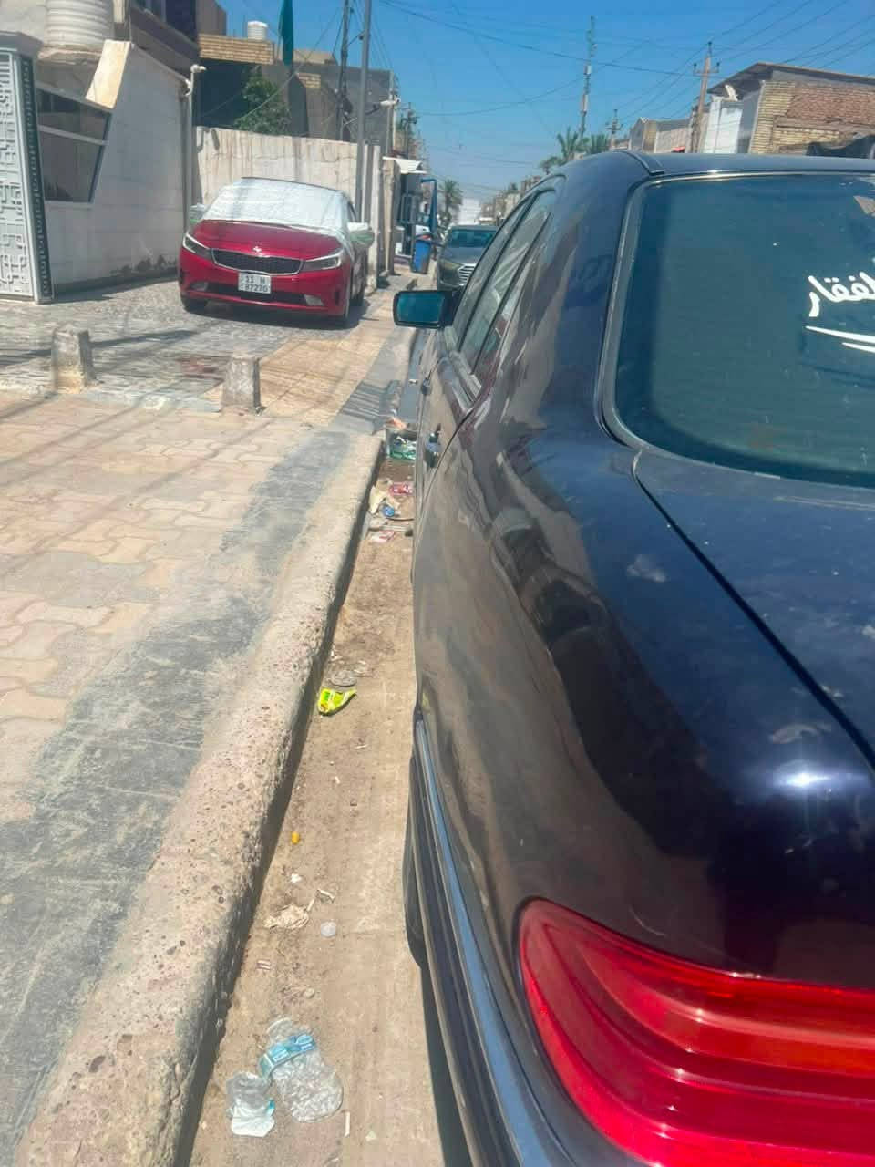 سلام عليكم من رخصت الادمن مارسدس ام عيون 
مديل ١٩٩٨
الفئة E320 
حجم المحرك ٦ سلندر خراطيم
سياره نظيفة وخير من الله تجي وتشوفها بعينك 
السعر ٦٥ وبيها مجال حك الجية 
مواصفات السياره 
فتحه سقف
كشنات كهرباء 
تبريد شغال بس الكمبريسر عاطل شغلته بسيطه 
وبعد معروفه مواصفات ام عيون 
هزه جديده ورقم الجديد انكليزي 
ملاحظة رقمها ديالى 
للتواصل او الاستفسار اتصل على الرقم
***********
