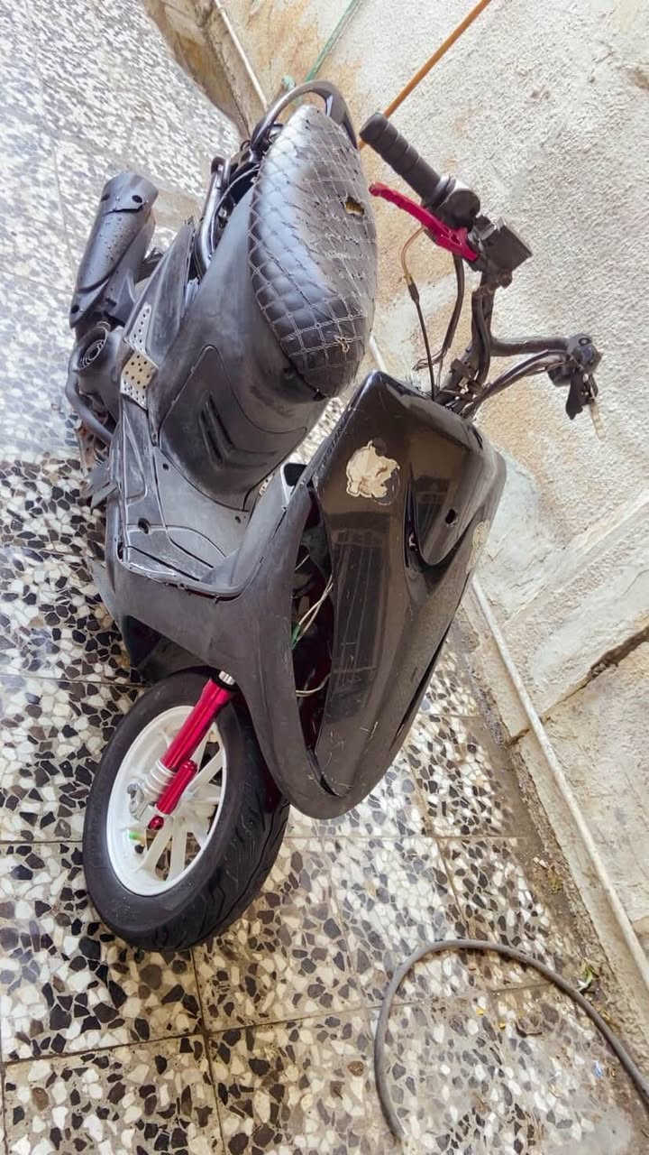 سلام عليكم وينهم ليدورون عدله مال لعب للبيع عل 400 الف وبيها مجال يرادلها شويه ترتيب رقمي ***********
