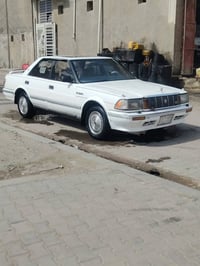 سياره • للبيع