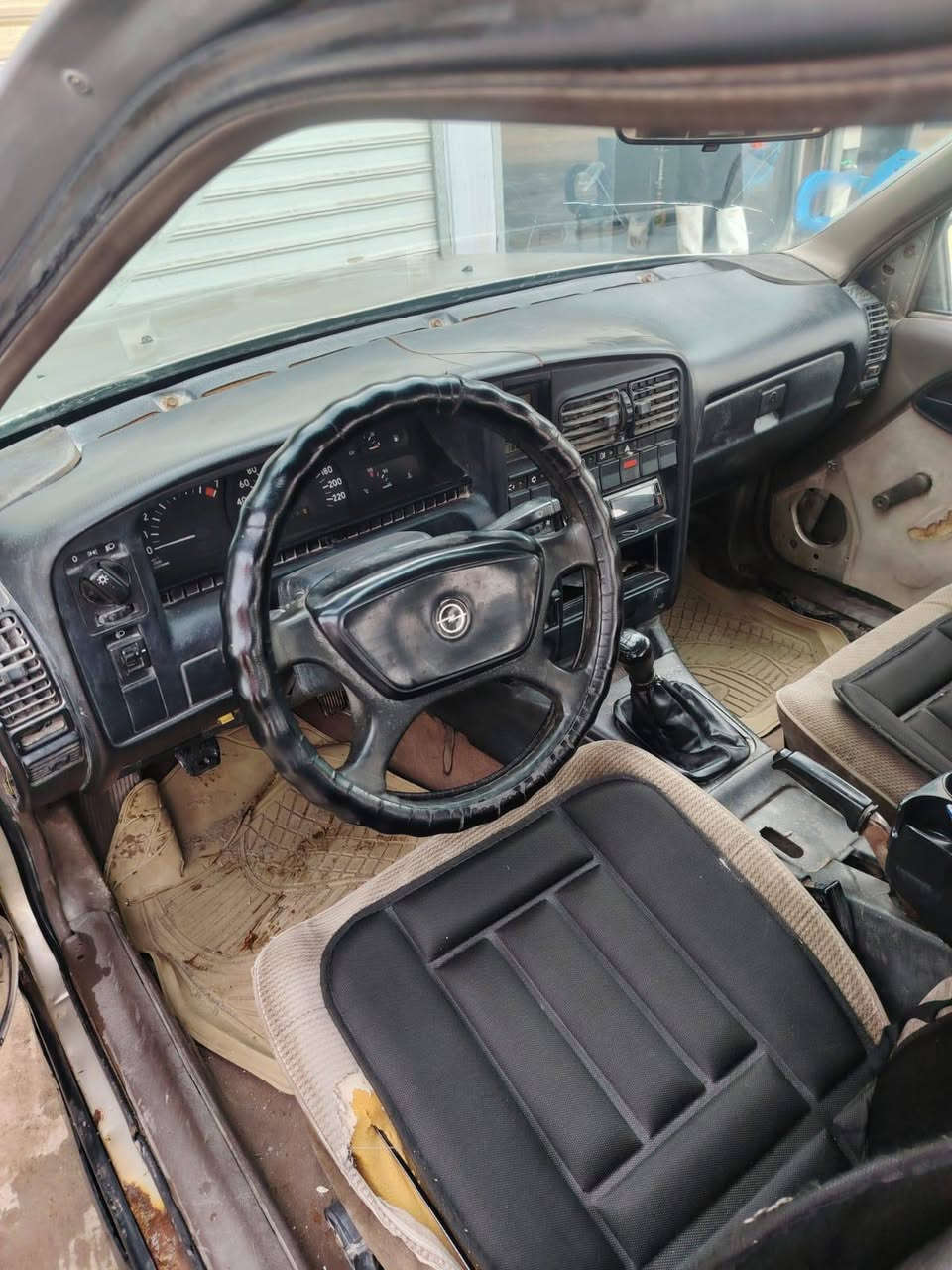 السلام عليكم اوبل اوميكه كير محرك فول تايرات نضاف صدر امامي خلفي فول السياره رقم 📱فحص صلاح الدين راعيهة بسامره ابيع حبل السعر 18وبيهة مجال للستفسار ***********
