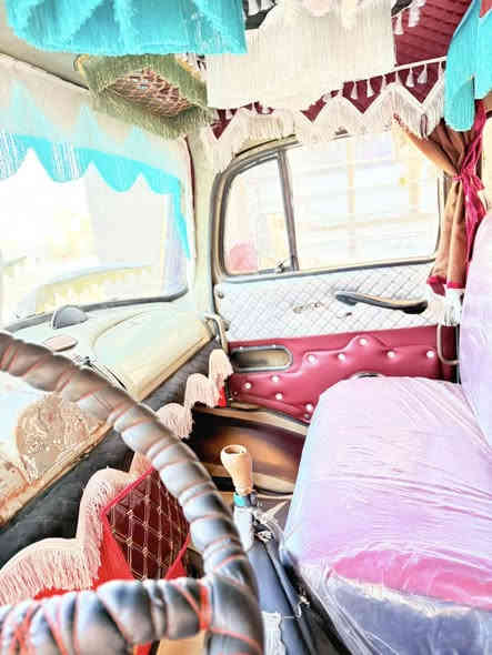 سلام عليكم اقچم البيع موديل ( 80)وضع شركة(قمارةمبخره بس خارج جماليه )شاصي خام بدون صبغ محرك ستندر كير 25 رقم نينوئ نكليزي تانكي تفصال جديد  سياره ع وظع شركه 
  ***********$$***********
