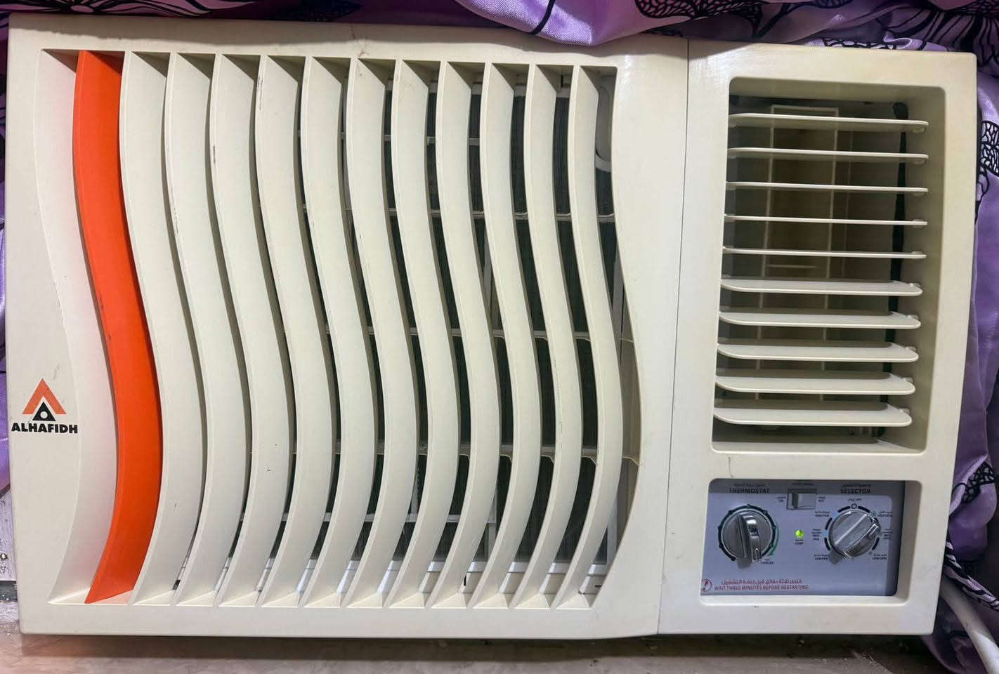 مكيفات 2 مال بيت بردوه ثلج وأحد لحافض وثاني دنگه مادخالات تصليح مكان ناصريه سعر خاص او عل رقم ***********
