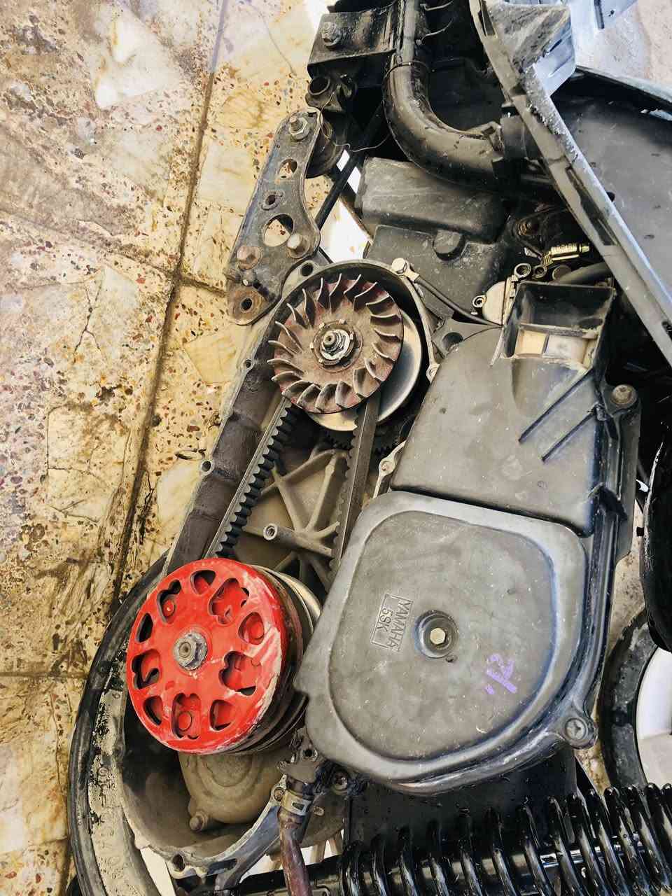 سلام عليكم للبيع دراجه طافيه دراجه شغاله بس بيه خلل بل شحن  سعر ٢٥٠وبي مجال قليل مكاني بغداد لامين رقمي ***********
