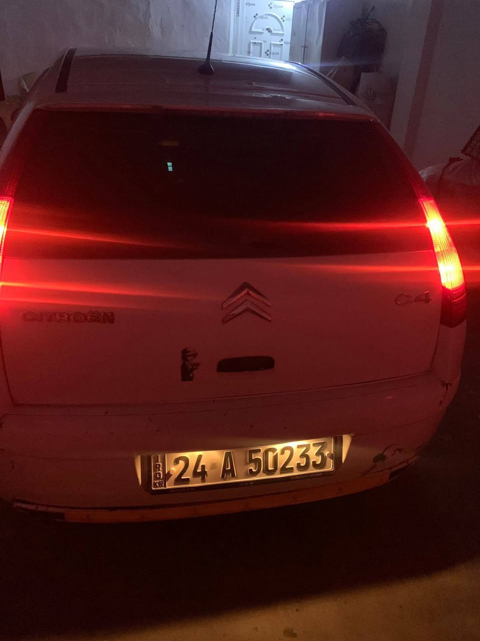 سيتروين C4  موديل 2007  گئر عادي  دوو جام كاره باي  تحديد سرعه بو فروتنئ  گئرو محرك ب شه رت  سياره تبريد سارو گه رم  ئيك قطعه تعديل بارد   تحويل و قولپين و برين ب شه رت  ره قه م و سه نه وي جديد هه تا 2029 سعر55$ و مجال رقم واتس اب *********** دهوك, العراق
