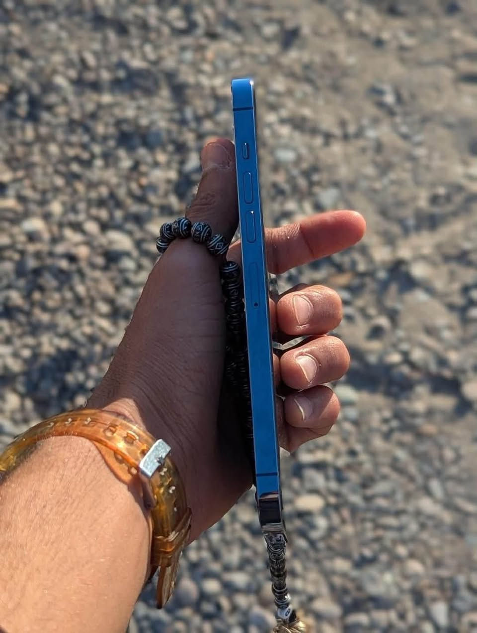 13 pro max
الجهاز جديد بمعمى الكلمة وتر مامفتوح ابداً 
البطاريه 92  ذاكره 256 للامانه الجهاز مال البيت  ومامتعوب ابدا لكن ملاحضه وحده بي شخط بالكلاس مالته والله مايبين ولا مأثر واذا مااكلك على مكانه مستحيل تشوفه بس للمصداقيه ذكرت هالنقطه مكاني ديالى شهربان أي استفسار خاص 
يرهم بيع او مراوس ب أيفون فقط السعر 625 وتعرفون سعره ال 13 بسوك فوك ال 700 يلا تحصله


**إذا كنت صاحب هذا الإعلان وتريد حذفه لأي سبب، رجاءا أرسل رسالة إلى الدعم الفني**