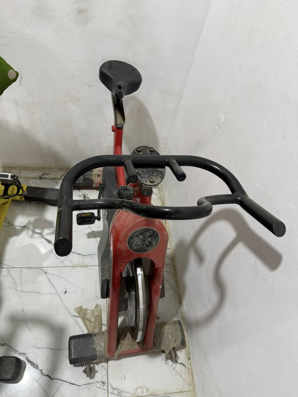 بايسكلات ثقيل نظيفات عدد 2
يحتاحن ترتيب بسيط سعر مناسب 225 الف 
بصره 
***********
