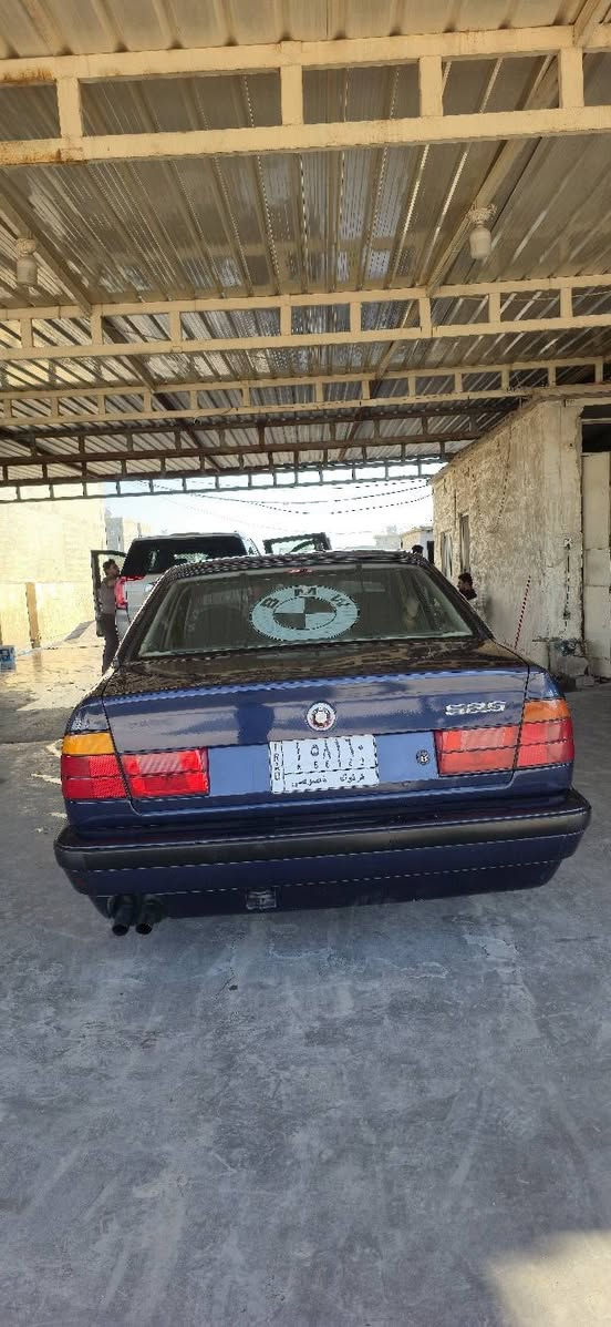 سلام عليكم
بي ام  (BMW) 525/امسكر فانوص  موديل 1992رقم كركوك
اسياره مكينه  خير من الله كير خير من الله تبريد شغال صبغ جماليه حديه حلوه اسياره داخل نضيف كهربائيات شغاله كله 
مكان السياره الانبار الفلوجه السعر 58$ورقه اوبيه مجال بصيط حك الجيه  رقم صاحب السياره {***********}{***********}
