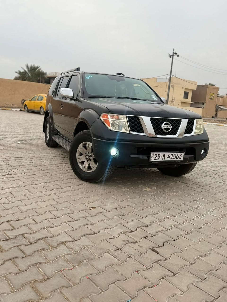 باتفندر للبيع 2006 خليجي رقم واسط 
سياره كل نقص مابيها برغي نقص جاهزه 
تبريد حداديه تخم تاير جديد 
7 راكب تحويل ثاني يوم 
السعر 90 وبيها مجال 
للبيع او المراوس 
***********
