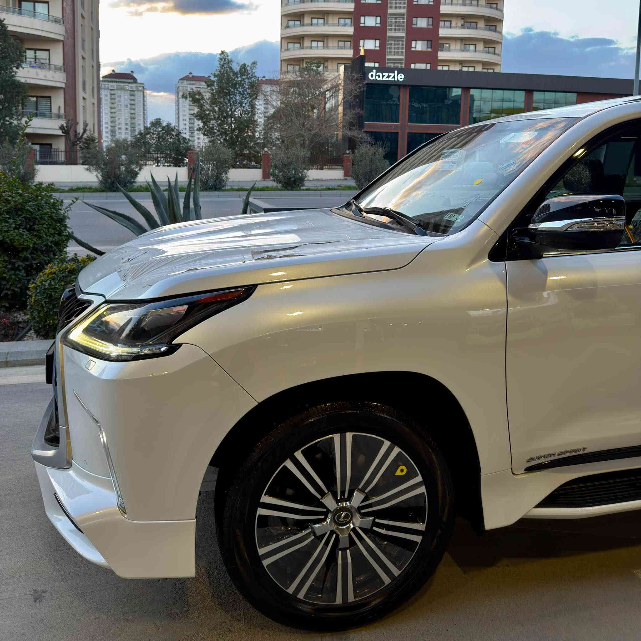 Lexus LX 570. Super sport     2018    67,000km
﷽
🔻ارخص سعر بكل العراق
ماشآءالله  تحدا شرط ماكو هيج نضافطها 🔥
أخت زيرو بل كارتون 📦📦
🔷(سياره بدون بدون موراوس )
🔹لكزس 2018   LX 570
🔹بريمی 📦
🔹 مكفولة كفالة عامة من الدعامية إلى الدعامية
‏‎بدون صبخ .بدون بارد  ،بدون رصعات ،بدون حتى شخط🔹
‏‎دعاميات هم بدون صبغ ،رمل مابي ،لحية بدون صبخ ..بقية كلها بشرط

🔹ماشية 67 الف 
               
 فول فول المواصفات 🔹
داخل أحمر
  ➕بصمة➕ الانزلاق➕ورقة البيانات➕شغال كشن جلد و هيلتر 
الاحتلال➕راس ديفيد➕ 5 كاميرات  ➕ثلاجة➕زينون، جلد جاف  تدفئة شفط التبريد خزينة➕هواء مزدوج➕نظام ايكو سبورت,➕حساسية الديك المؤخرة  مرايات➕الفتحة➕باب خلفي جك➕رادار إمامي

محرك كير بشرط مامفتوح 🔹
سيارة حيل نظيفة كلشي عل بلاد لوك
سنوية زنكة كلشي جديد مدفوع لـ2029
باسمي السنوية بشرط تحويل و خرامة 
سيارة مابيـها دينار مصرف كامل من كل نواحي

نظافه ١٠٠٪؜ كامل سيرفس بدون نقص و بدون مصرف🔹
سياره مال بيت أي نقص مابيها 4 إطارات جديدة تحتها

نفسي يوم /تحويل و وكالة حاظر 
مكانك /داخل سليماني

🔸سعر 665$
🔸موبايل/ *********** السليمانية, العراق

