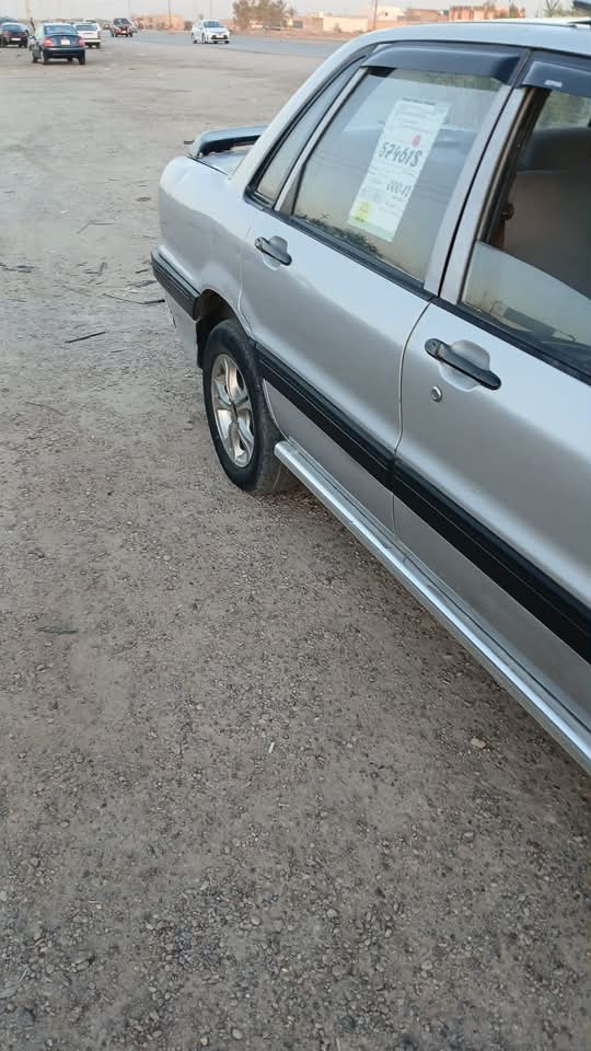 ميسبوشي كلنت موديل ١٩٩١
 نظيفة وجديدة
وبعدها بلادية مثل ما موجودة بالصور فقط جاملغ تعديل ع بارد
رقم انبار
سعرها ٣٣  وبيها مجال للشراي مكانها رمادي
 رقم ***********
