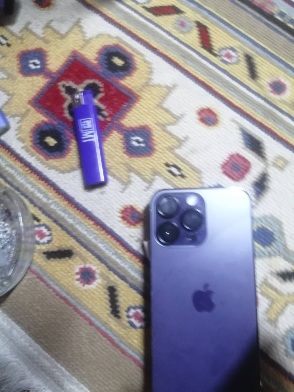 14 برو ماكس ٢٥٦
كلشي بدل بطاريه وشاشا غراض اصليين من دبي 
سعر ٦٠٠ قفل *********** وتساب
