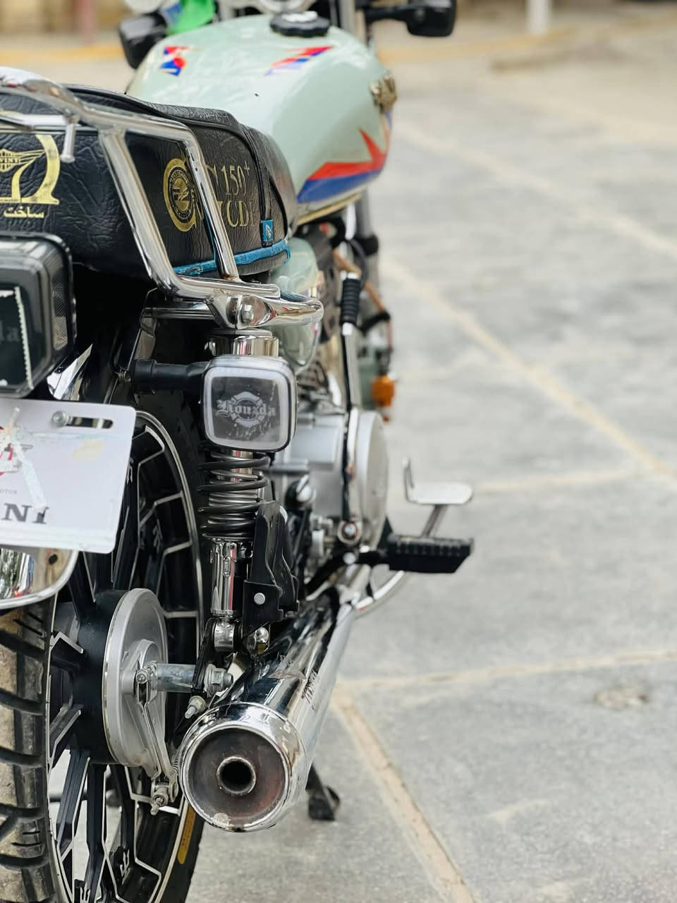 سلام عليكم دراجه لبيع سيفان موديل 2025 اورق كاملا دراجه جديده محرك 150سيسي سعر775وبيها مجال مكان بابل


**إذا كنت صاحب هذا الإعلان وتريد حذفه لأي سبب، رجاءا أرسل رسالة إلى الدعم الفني**