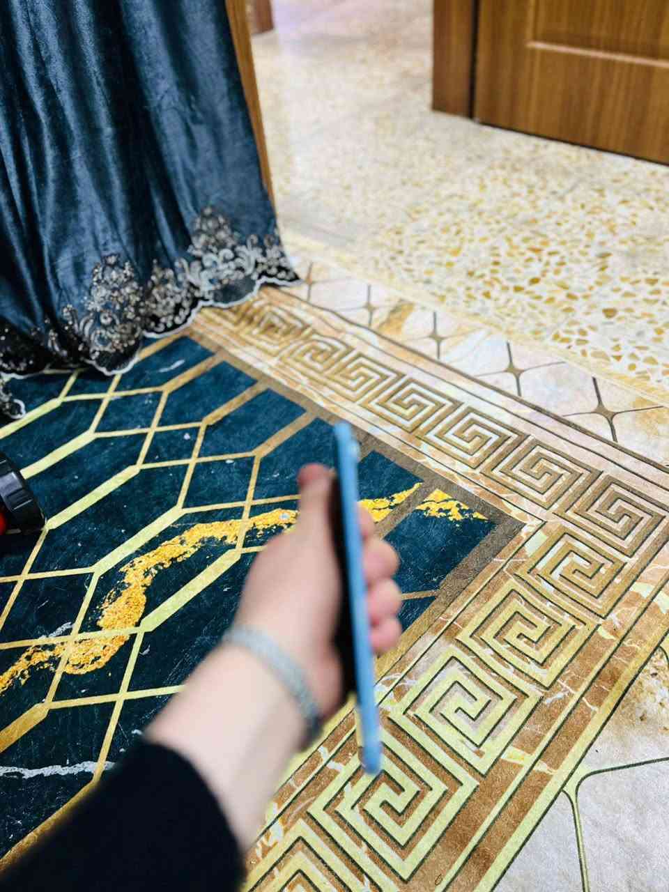 السلام عليكم ورحمه الله وبركاته الجهاز للبيع
تكنو بوفا سليم 5G ذاكره 256+8+5 بطاريه 5160mAh تواصيل مع هذا الرقم 
***********
***********
