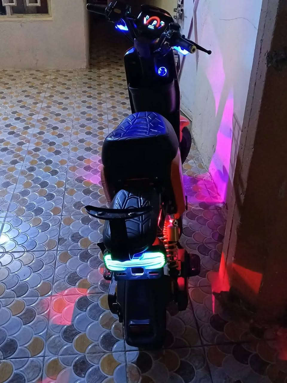 سلام عليكم دراجه شحن للبيع R9. Pro max
بطاريات 5

4 نمر سرعه 109

ملف 2000

بها بلوتوث

مستخدمه شهرين

دراجه مابيها اي شخط مفوله

السعر 425 وبيها مجال

العنوان ديالى بعقوبة مدخل گاطون الرازي الرقم *********** اتصال واتساب
