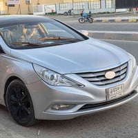 سوناتا خليجي • ٢٠١١ • اوتوماتيك ٢٤٠٠