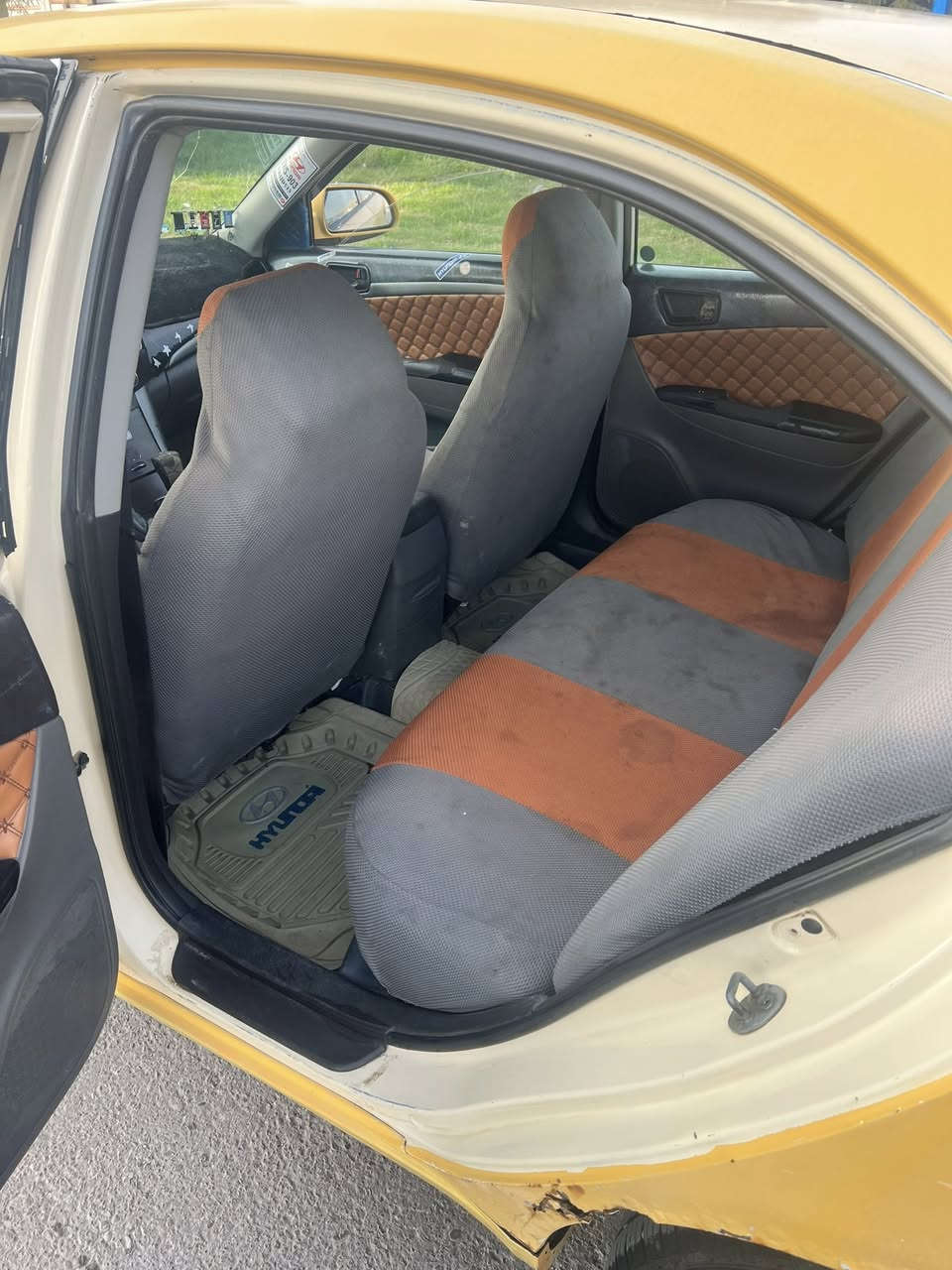 يالله سلام عليكم من رخصت مدير لكروب سوناته ٢٠٠٩خليجي رقم صلاح الدين بسمي رقم جديد محرك وكير قبل ١٠ايام شديتهن ١٨ورقه 2400محرك تخم تاير سياره تبريد تتفى يرادله صبغ بيه خويسات بل هلال مال جاملغ الخلفي سياره حلوه وناعمه ونشطه سعر ٨٨مكاني رمادي رقم ***********
