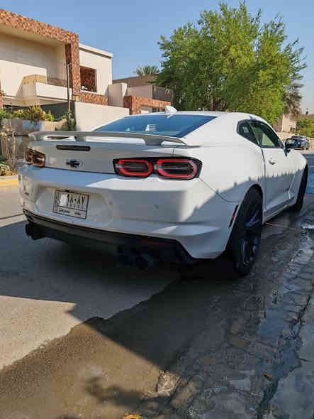 السلام عليكم  للمراوس فقط......

كمارو 2019 محرك 8 سلندر 6.2 كير 10 نمر 

السياره ماشيه 12 الف كيلو  قابل للزياده وماكو بنضافته بلشارع

فوول مواصفات السياره 
داتا شو 
فتحه سقف
كشناات مختمه ss تدفئه تبريد كهرباء
نقطه عمياء
حساس خلفي وبعد مواصفات الكمارو المعروفه 

السياره بدون حادث سرقه محرك وكير وكشنات وجايبله محرك وكير مال نفس الموديل وكل عقولهه بلاديات وغرفه مال ss نفس الموديل (جايبلهه سياره كامله) نفس الموديل شرط كلشي بيهه شغال وبدون اي كلوب  

الصبغ الي بيهه بنيد ودعاميه امامي فقط
وبيهه بارد بلجاملغ الامامي الايسر ومكحل بس فوك باقي السياره كفاله 
***********
