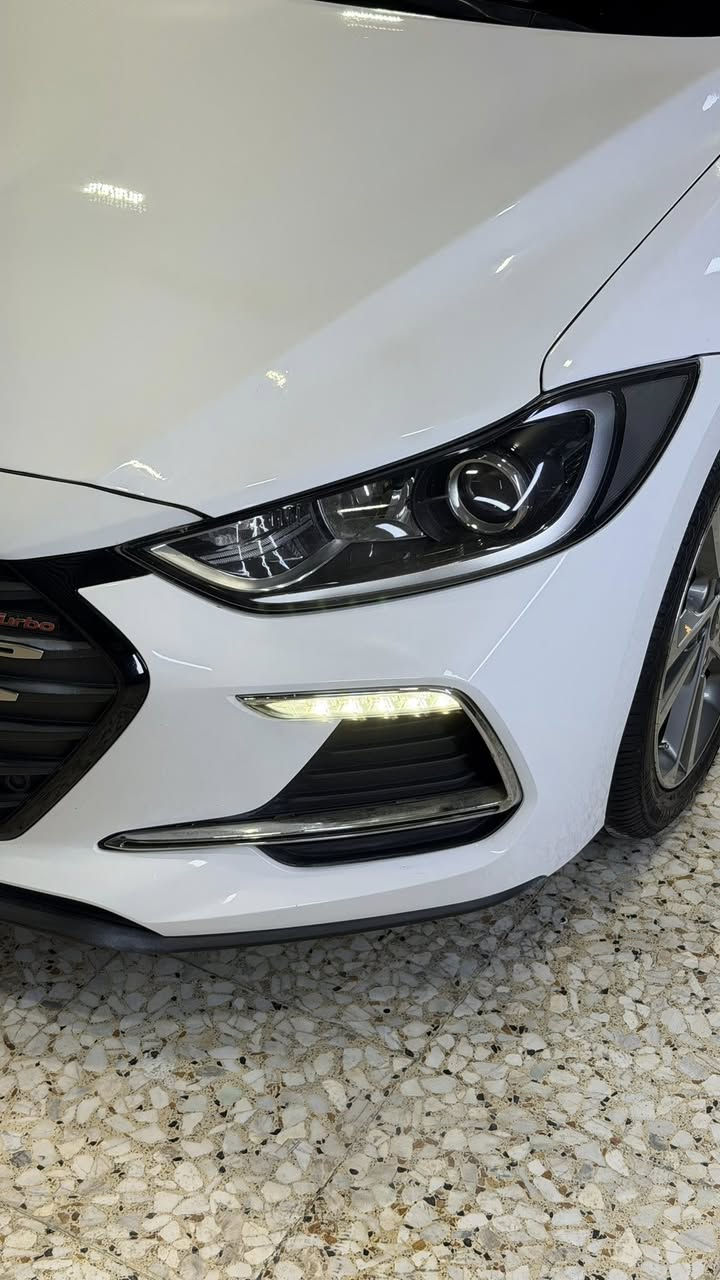 السلام عليكم هونداي النترا فئة السوبر 2018 فول مواصفات عدا البصمة خليجي
فتحة سقف
تبريد قطعتين
مراية شفت مع اشارة بلمراية
حساس امامي خلفي
لد نهالي LED
ويل كب 18 كروم مع 5 ويل كب
محرك 2000 دوش المرغوب ما مفتوح برغي بي
كير ATF المرغوب ما مفتوح ع وضع الشركة
ماشية 90 الف حقيقي
مكفولة كفاله عامة من الصبغ والتبديل والبارد 
وكع عليهة طابوكة بحافة البنيد وسويتهة ع كدهة واضعحة بلصور مرفقه بلمنشور وحتة الدعاميات والدوس مكفوله من الصبغ
محرك وكير وحدادية وتبريد وتخم تاير وباتري كلة جديد وما بيهة نقص لو برغي 
رقم بغداد بأسمي تحويل مباشر سنوية وهزة كلة جديد لل 2030
مكان السيارة كربلاء
السعر 154 وقابل للتفاوض
للاستفسار ***********
