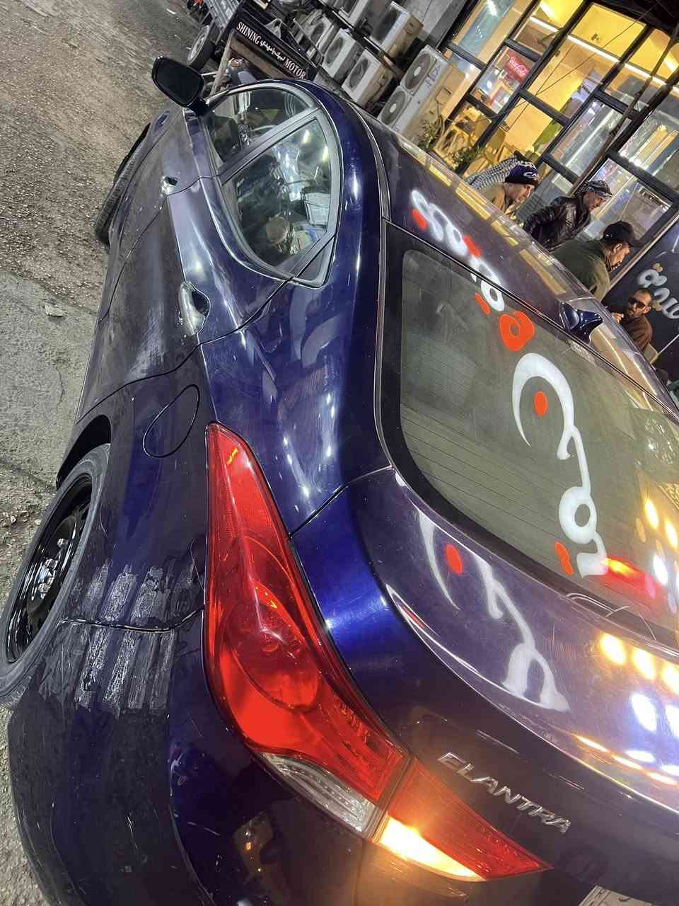 بيع مستعجل
لنتره

للبيع السعر 89 

—

فول تحكمات ستيرن

تبريد ثلج

محرك2000دوش  

شواصي ولغود كير مكينه كله سليم وبشرط

بيهه كم مكان صبغ فقط بيع حزام 

***********
