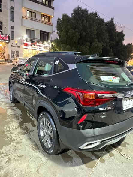 كيا  سيلتيوس 2023
وكالة الدولية 
ماشية 4000 
عنوان زيونة
فول مواصفات 

***********
