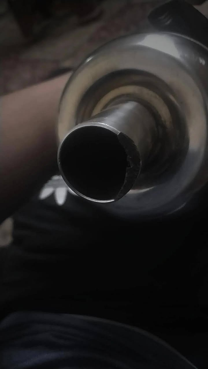 السلام عليكم صالنصة صجمية ستيل ماكس للبيع تخبل الصالنصة جديدة شخط مابيه بس حلك مجروخ  وسعره معروف سعر 45 وبيه مجال قليل


**إذا كنت صاحب هذا الإعلان وتريد حذفه لأي سبب، رجاءا أرسل رسالة إلى الدعم الفني**