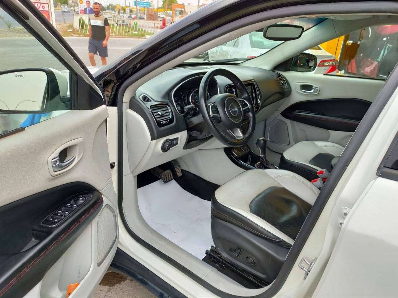 جيب كومباس ٢٠٢٠
لون ابيض قمارة اسود
محرك 2400 جديد
مواصفات لمتد
بصمة و دخول ذكي
كشنات كهربائية وتدفئة بالكشنات
شاشة كبيرة
تحكم كامل بالستيرن
اشارات بالمرايات الجانبية
لايت عدسة وحاجب ليد مع كشافات
هاند بريك كهربائي
رقمها ذي قار
الرقم جديد والسنوية جديدة
مكانها بالناصرية
السعر 118 ورقة
بيع او مراوس بسيارة هايبرد فقط
للاتصال او واتساب
***********
