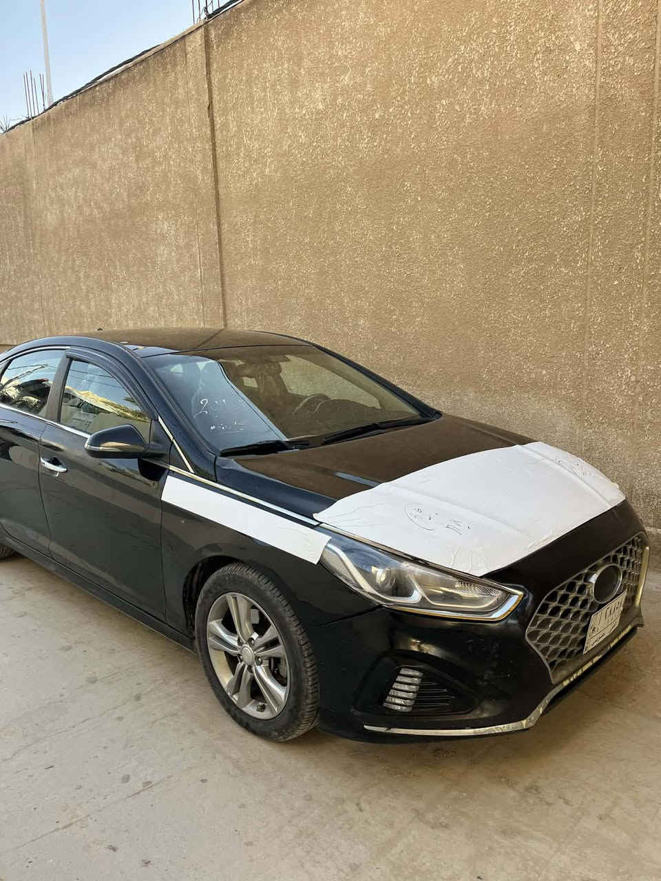 السلام عليكم 

-سوناتا 2018  وارد امريكي 
-فول مواصفات عدا الفتحه
 -رادار نقطه عمياء 
-قطعتين تبريد
   -بصمه 
-كشنات تدفئه
-تبريد منفصل
-وهواي تفاصيل بعد بيها
-السونار مرفق مع الصور 
-السعر  110 وبيهه مجال  بسيط
-للاستفسار  ***********
