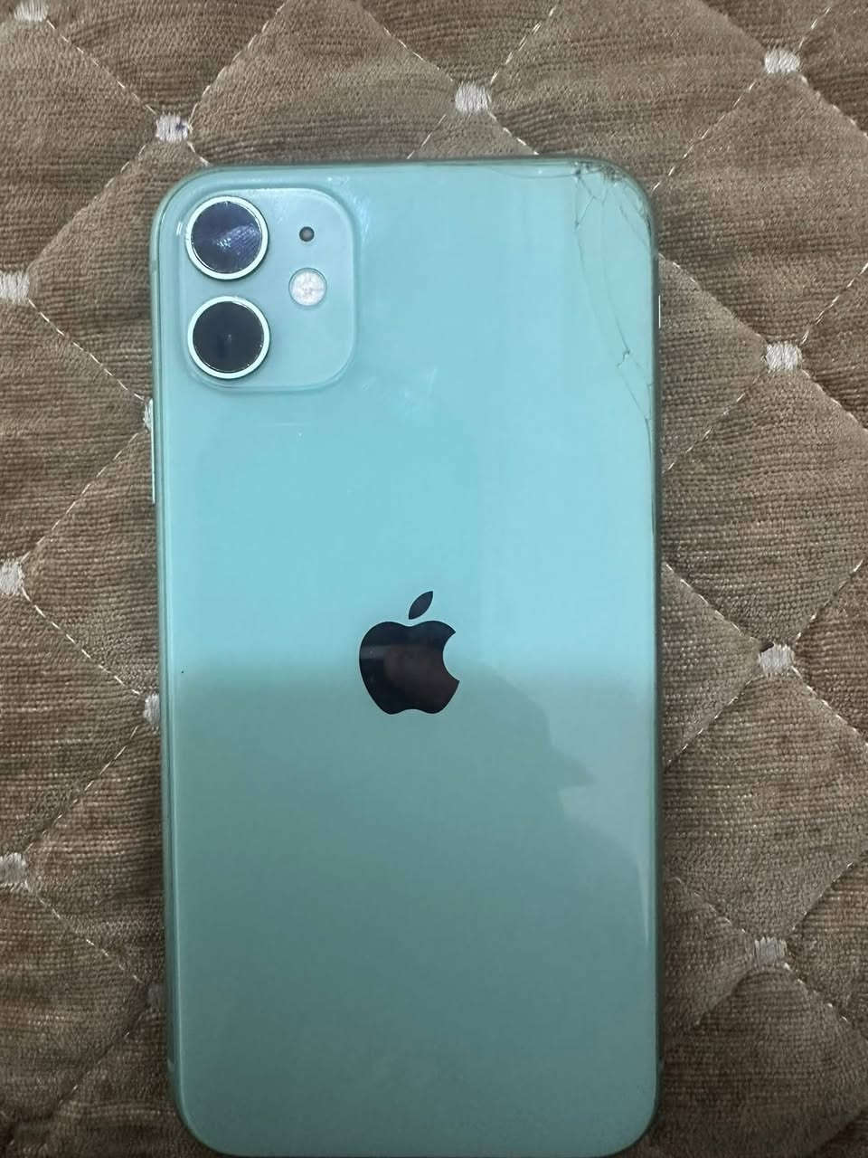 ١١عادي ذاكرة ٦٤ بطارية ٦٩. جهاز مامبدل بي قطعه فقط هذن لكسور مامأثر  لبيع او مراوس شعدك نزل


**إذا كنت صاحب هذا الإعلان وتريد حذفه لأي سبب، رجاءا أرسل رسالة إلى الدعم الفني**