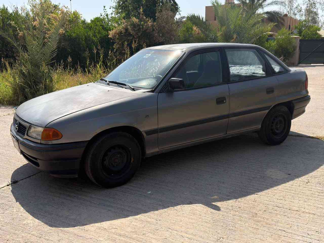 اوبل استرا 93
محرك 14 قايش عريض
كير عادي
كهربائيات كامل
صدر امامي خلفي شرط
بدون خياس (بلادي)
السنوية بأسمي مشروع وطني شرط تحويل فقط
السنوية لغاية 2027/5/23 و دفتر بانزين موجود
السيارة بدون نواقص و كير محرك شرط
عنوان السيارة كركوك
السعر 38 وبيها مجال بسيط
للاستفسار ***********
