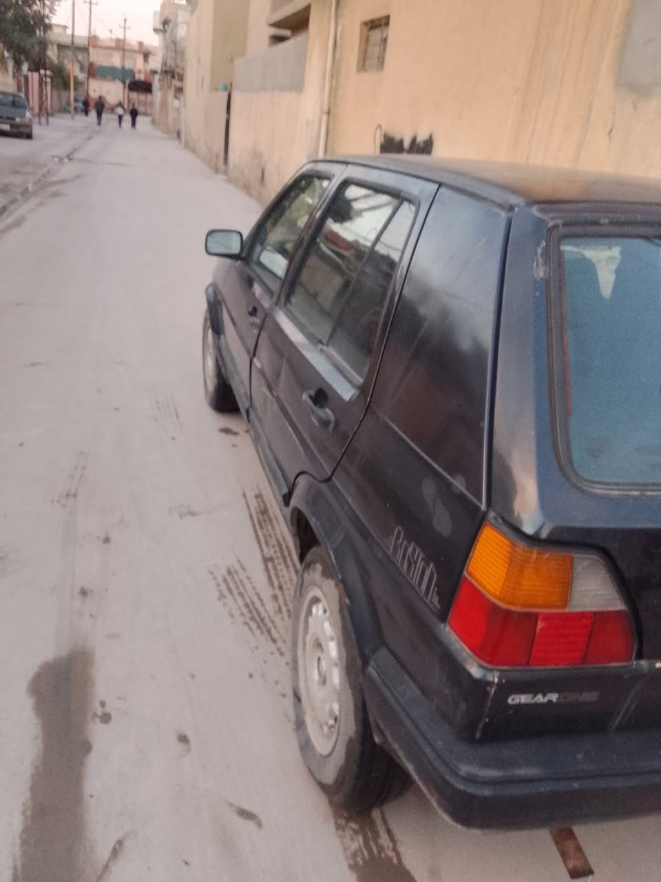 السلام عليكم 
كولف موديل 89
سنويه عظم30
هزه بـ2025 
كير ومكينه شرط
وايرمنيه شغاله 
شرط التحويل من الشرعي
السعر :28 (بيها مجال الطيبين)

(غير متواجد على الفيس)
***********
***********
