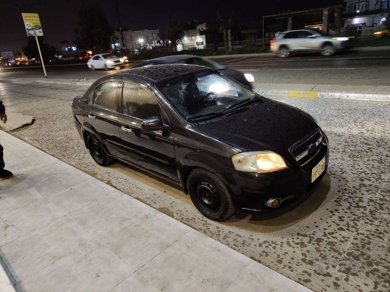 افيو خليجي موديل 2007 رقم اربيل دولي سنويه جديد دفتر بانزين بدون صبغ بدون ضرر بدون  محرك 16 گير عادي تبريد ثلج مكان السيارة كركوك سعر 54 شراي يتصل اني مكلف بلنشر ***********
