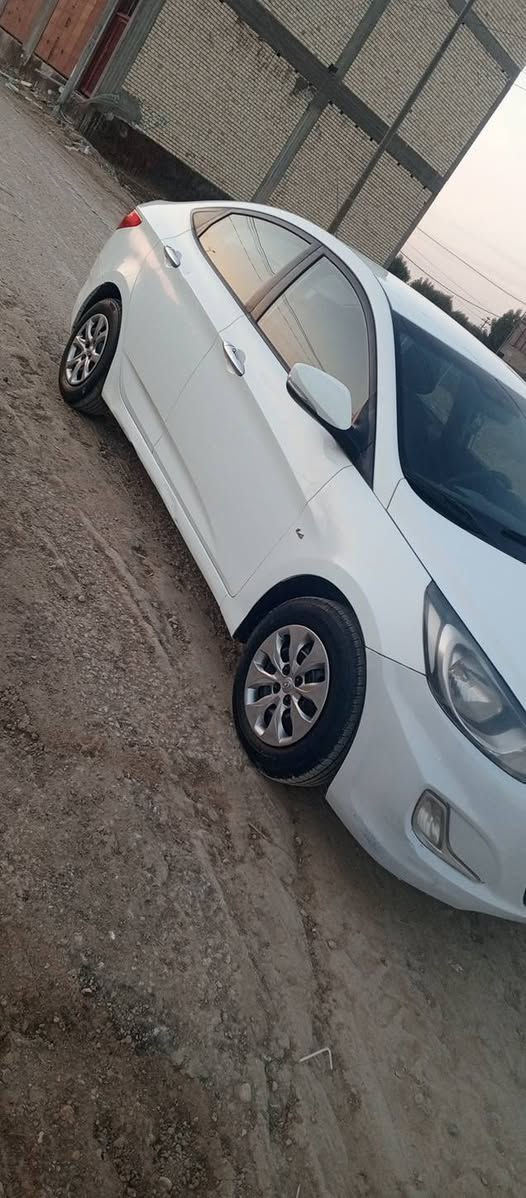 سلام عليكم 
اكسند 2012 خليجي 
مكينه 1600  جديده
مكينه كير كفاله
تبريد تدفه كهربايات كله شغاله
بيج فقط جاملغ مبدل بدون دواخل
رقم بابل دولي باسمي 
 غرفته شركه شاشه تحكم مري 
مكان بابل  ***********
سعر95 وبيه مجال
