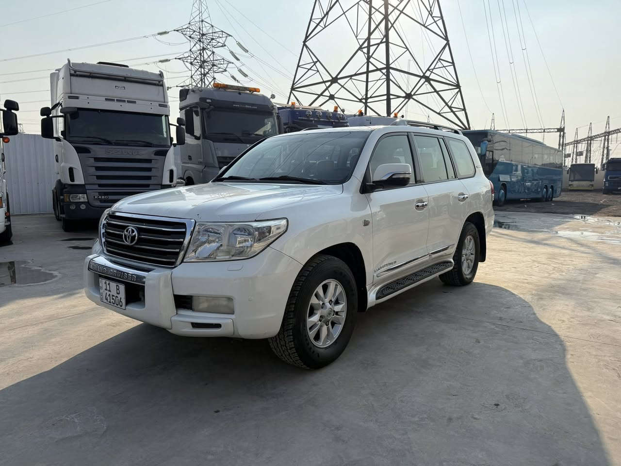 سلام عليكم
لاندكروز للبيع 
الموديل 2010 رقمها بغداد الجديد السيارة بسمي 
السيارة حلوة مرتبة مال جناي صدرها قبل سبوع بدلتة 
كشناتها جلد لونين مكانها بغداد جسر ديالى الجديد
الرقم للاستفسار ***********
